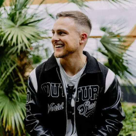 Lloyd barwood website image